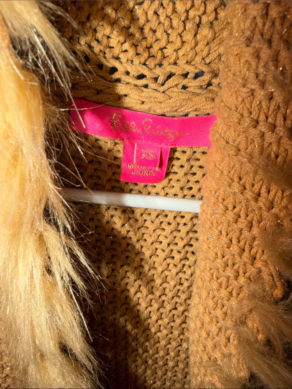 ⭐️Lilly Pulitzer Torini Faux Fur Sweater Vest⭐️ - Picture 7 of 10